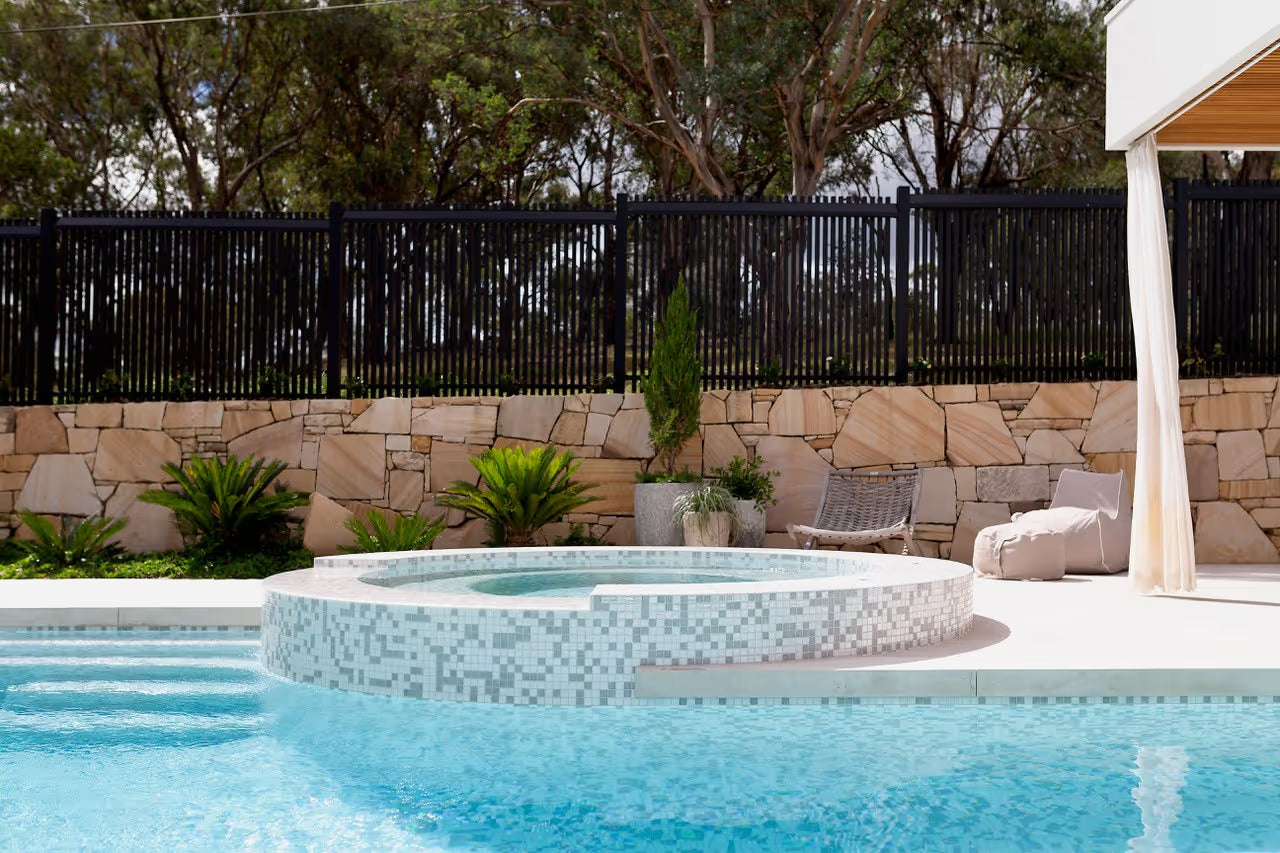 AUST DESIGNER IVORY 25